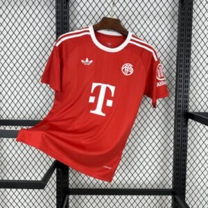 Bayern Munich 202526 Goalkeeper uniform Jersey