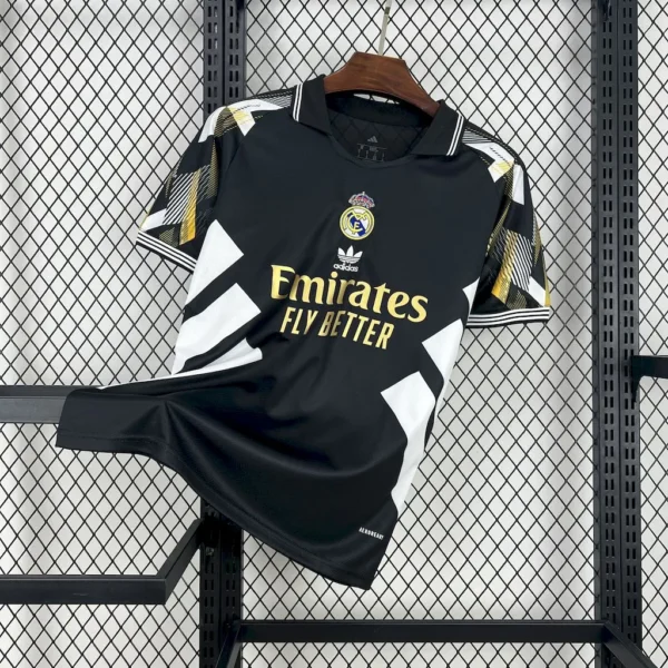 Real Madrid 2025_26 Retro Special Edition Jersey