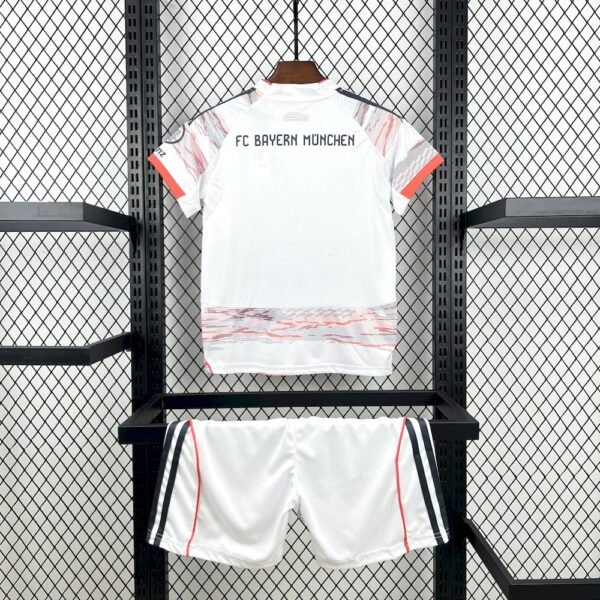 Bayern Munich 2025/26 Away Kids Kit