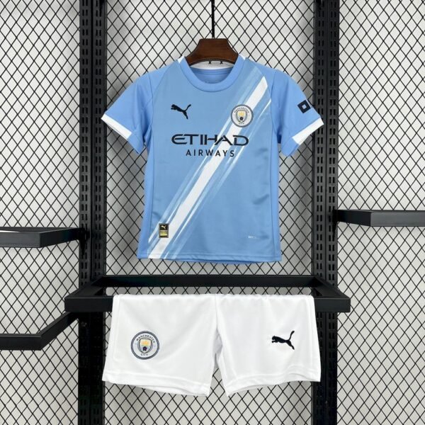 Kid’s Manchester City 202526 Home Kit Kid’s Manchester City 2025/26 Home Kit