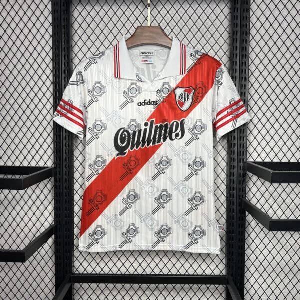 River Plate 1996:1998 Home Retro Jersey River Plate 1996/1998 Home Retro Jersey